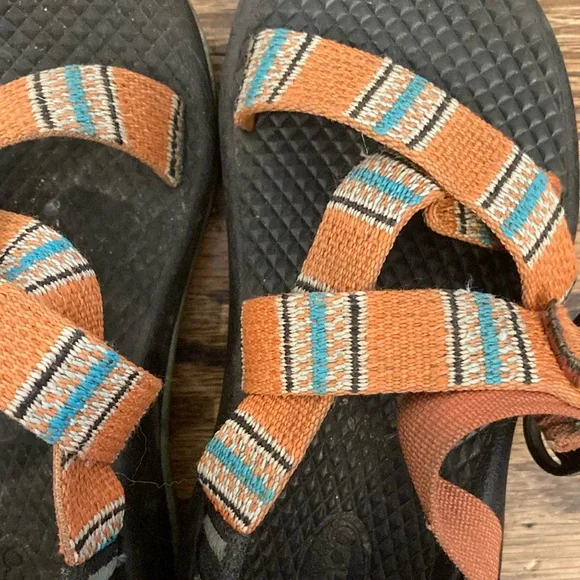 Toddler Boys Chacos size 10 Orange and blue - Picture 7 of 7